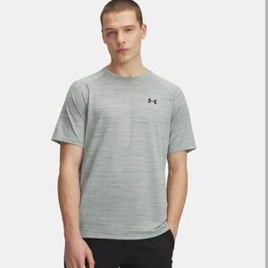 Under Armour Men's Light Gray Athletic Tee